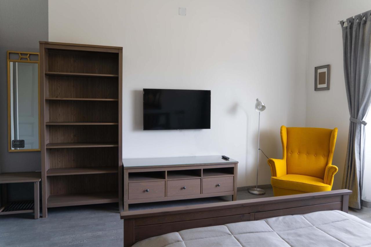 Kunfoglalas Apartmanhaz Kisujszallas Exteriér fotografie